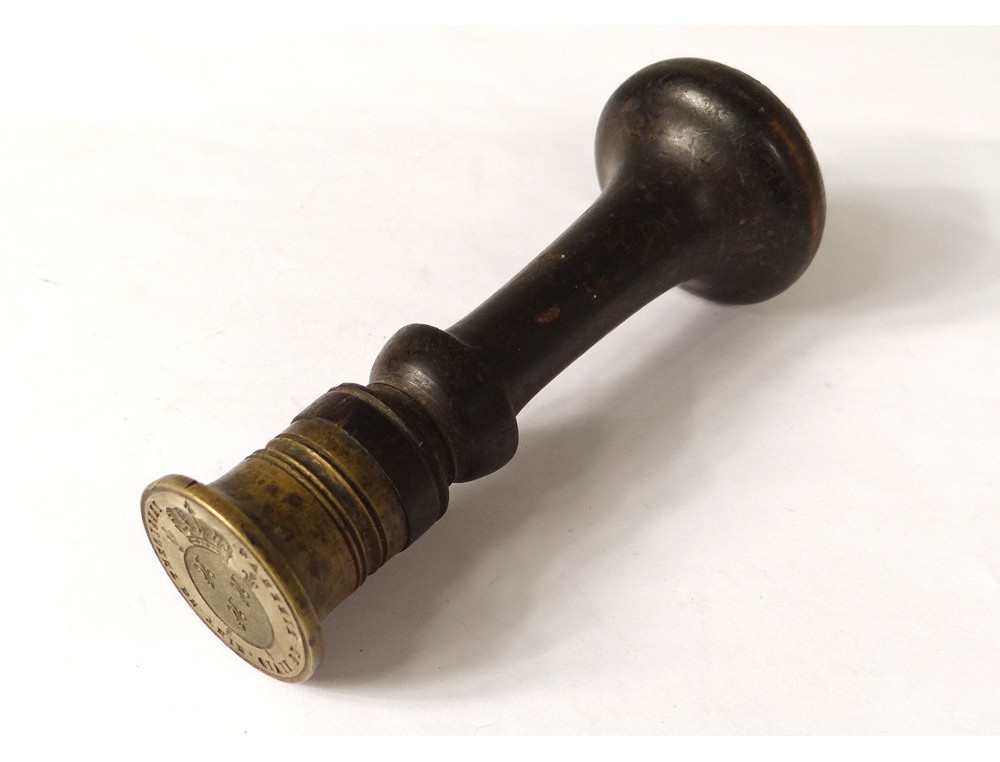 sceau-cachet-president-tribunal-riberac-armoiries-france-fleurs-lys-xviiie (1).jpg