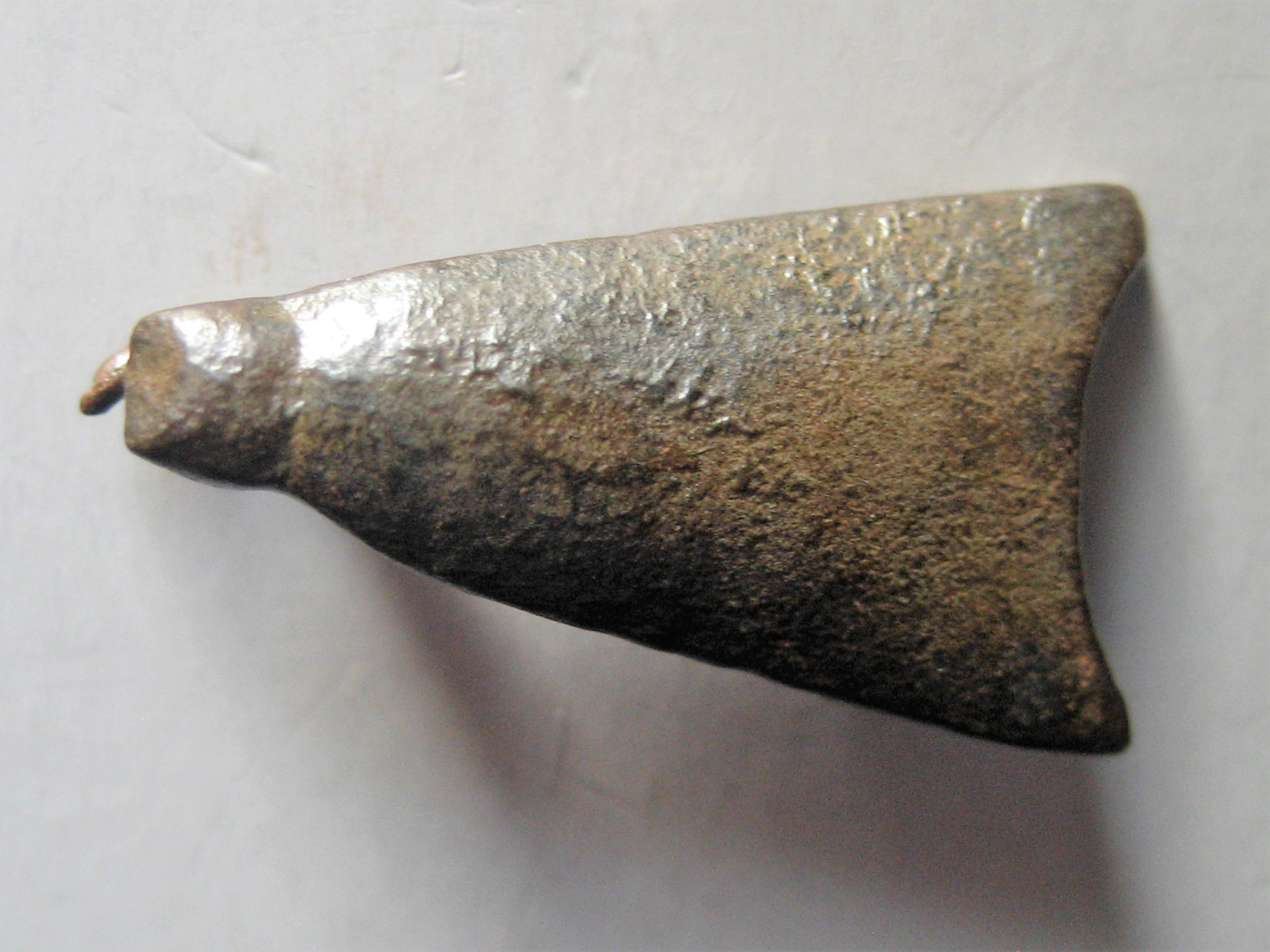 (31)Applique de ceinture(mouche) zoomorphe 15-16e.JPG