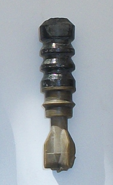 Non c'est pas Ariane IV mais une balle à gros gibier marque Sauvestre