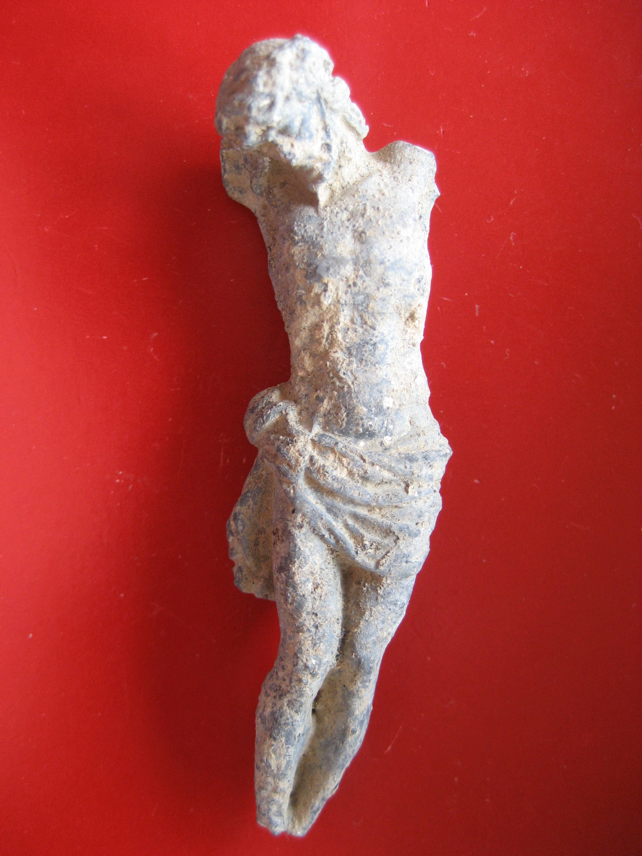 (2)Christ en plomb de type Espagnol 19-20e.JPG