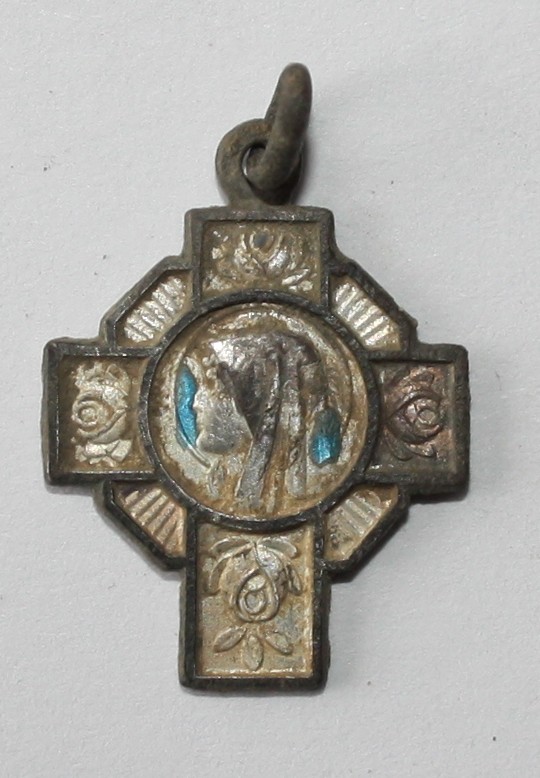 MEDAILLE PT VIERGE..JPG