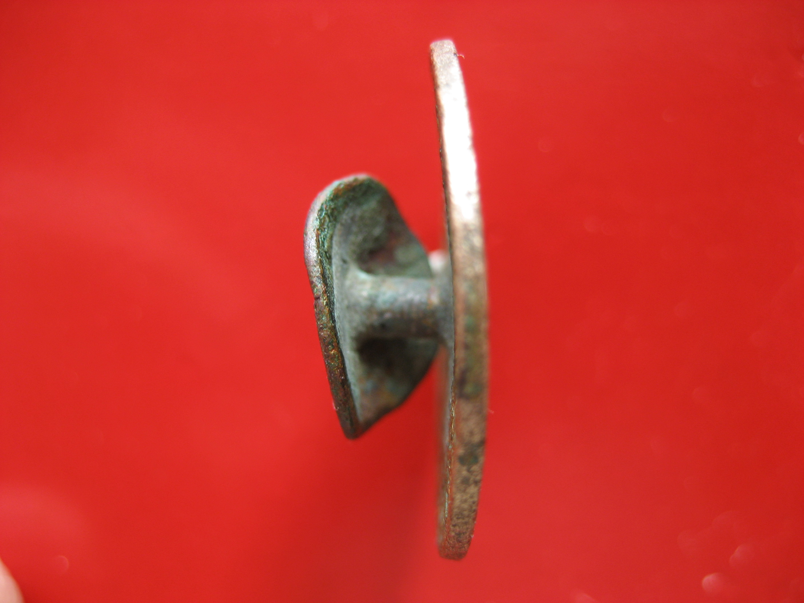 (1)5c ceres transformé en bouton rivet.JPG