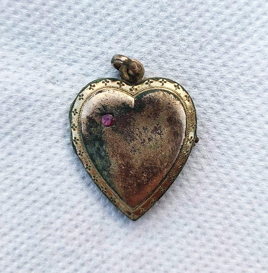 Médaillon coeur.JPG