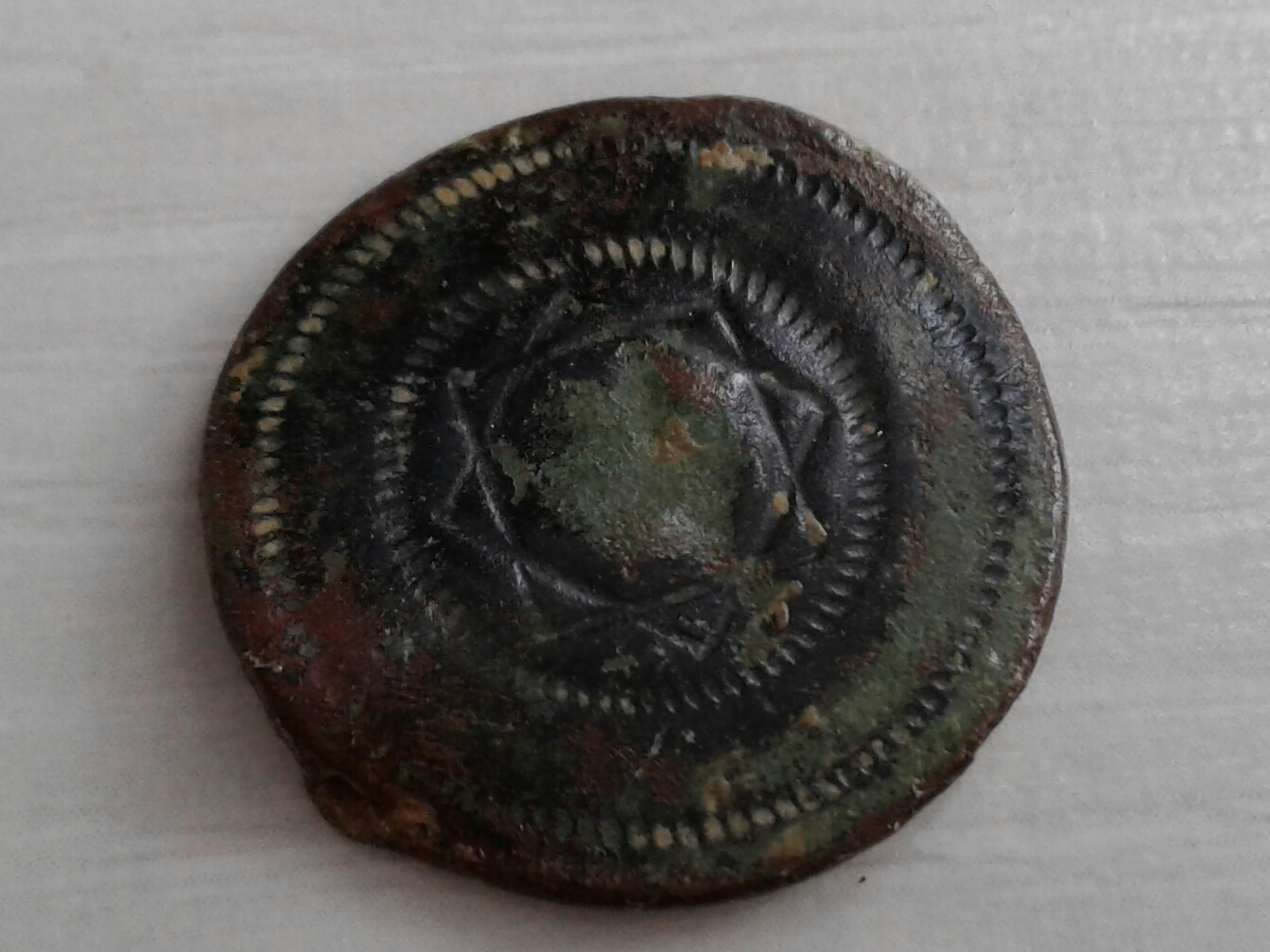 bouton étoile face.jpg