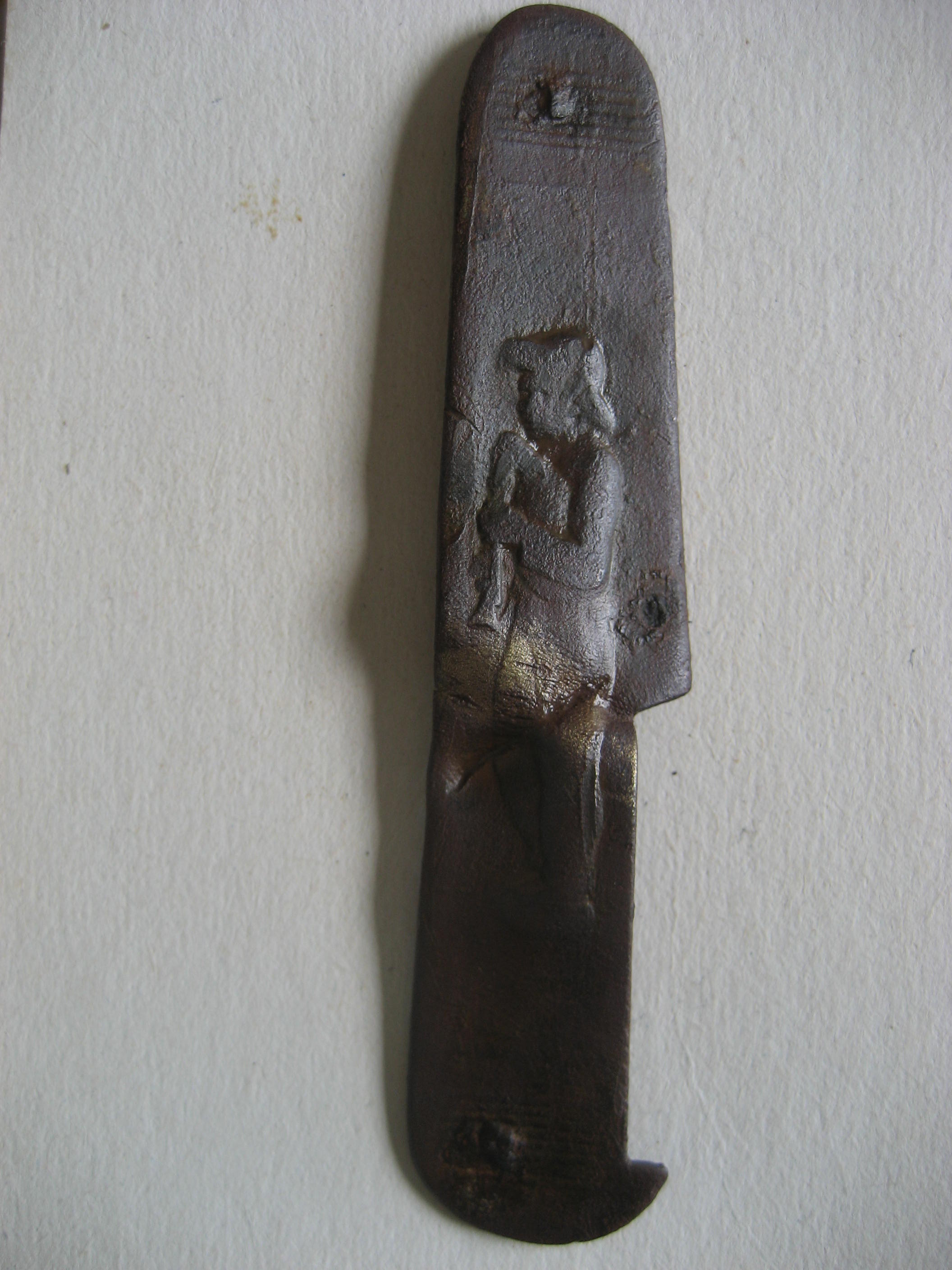 (2)Plaquage de couteau Coursolle  joueur de cornemuse 20e.JPG
